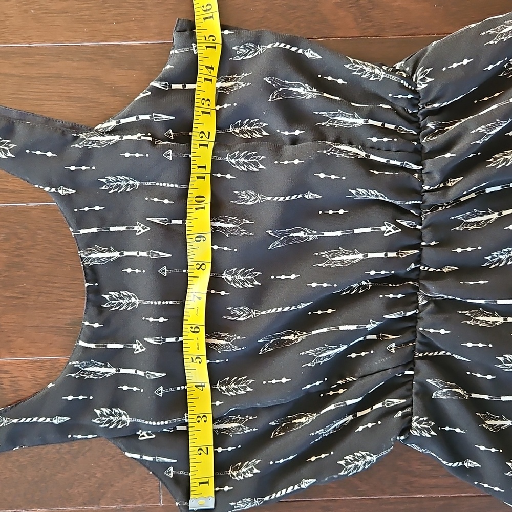 H&M Divided Black and White Patterned Dress - Picture 9 of 10